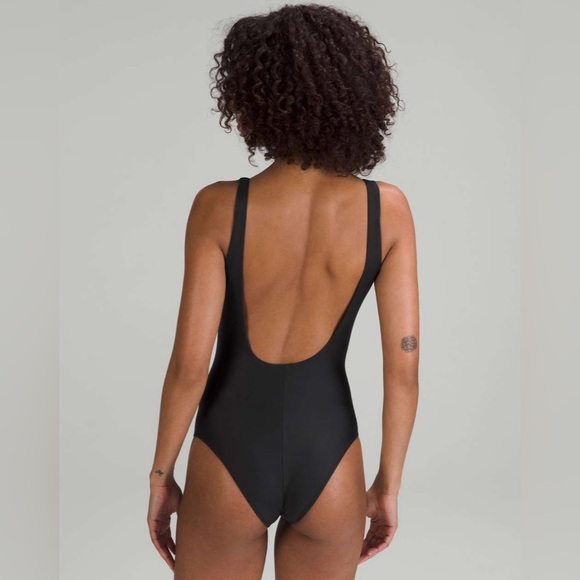 Lululemon Waterside Scoop One Piece Swimsuit Black Size 6 Low Back Removable Cup - Picture 2 of 6